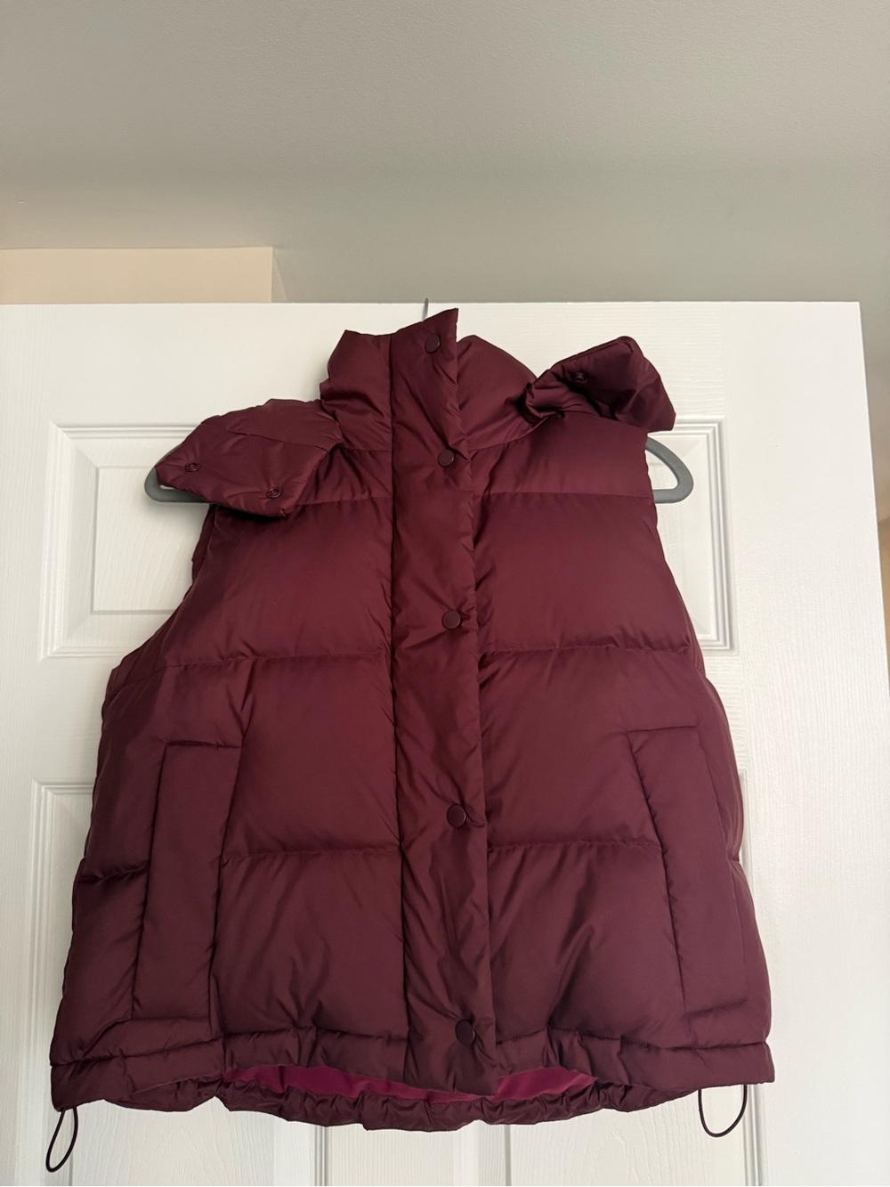 Lululemon Wonder Puff 600-Down-Fill Cropped Vest